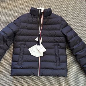 NWT 💯% authentic Moncler Kids Serapio Navy Puffer Jacket. With hanger&bag&tags